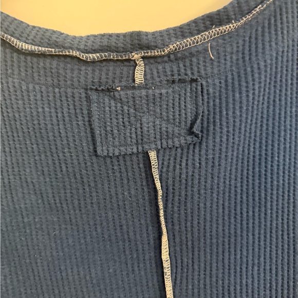 Free People Care FP Manchester Tee in Deep Seas Small NWOT - Picture 7 of 7